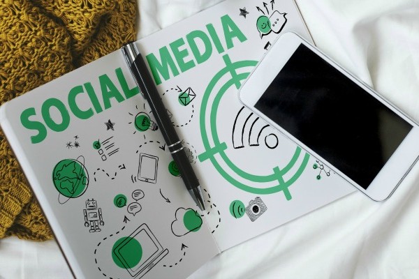 Getting Prospects to Ask You About Your Business Using Social Media